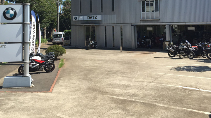 広い駐車場をご用意